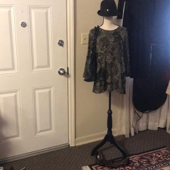 Fashionable! - Picture 2 of 3